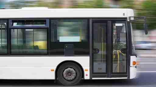 Jaki autobus jedzie na lotnisko Balice?