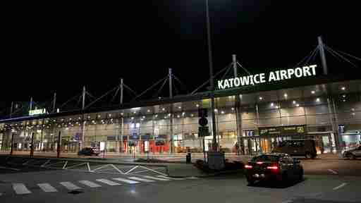 Informacja na temat połączeń z lotniska w Katowicach