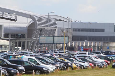 Oficjalny Parking P6 Poznań
