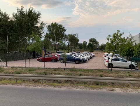 KrisPit Car Parking Okęcie