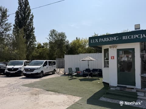 Lux Parking – Premium