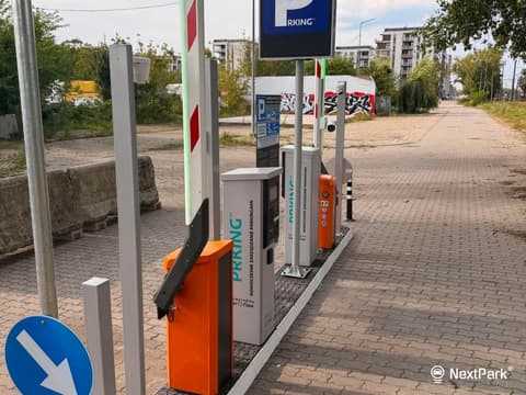 PRKING P20 - Jagiellońska 67A - Warszawa