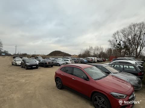 Tani Parking Modlin