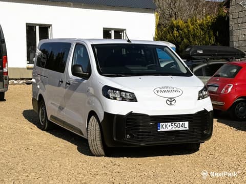 Parking Amber - Balice