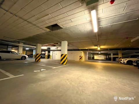 Parking Jerozolimskie 200