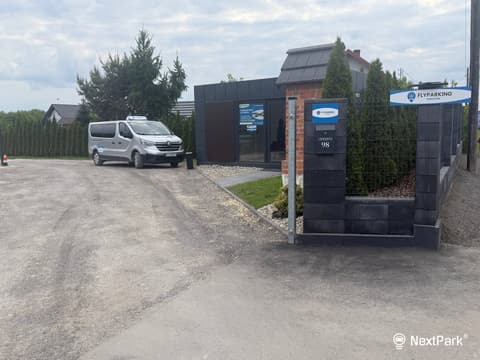Fly Parking