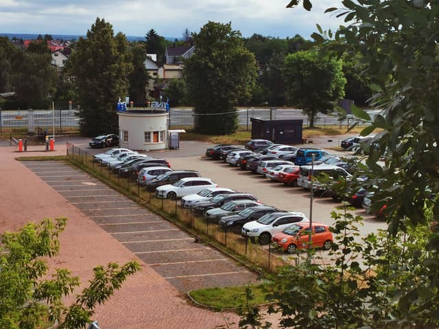 Parking Modlin PREMIUM Tani i Bezpieczny