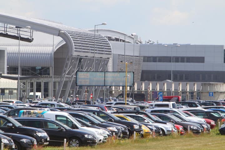 Oficjalny Parking P6 Poznań