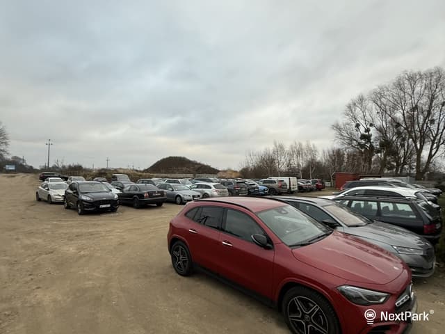 Tani Parking Modlin