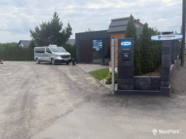 Fly Parking