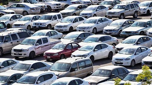 Jak funkcjonują parkingi lotniskowe w czasie pandemii?