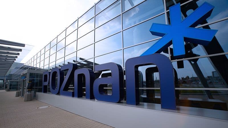 Informacja na temat połączeń z lotniska w Poznaniu