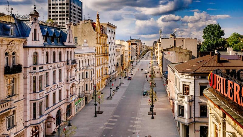 Jak najtaniej dojechać na lotnisko w Łodzi?