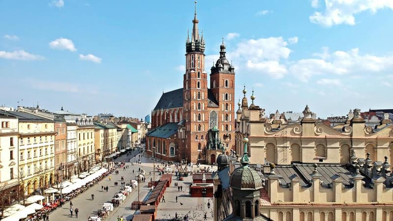 Jak poruszać się po lotnisku w Krakowie?