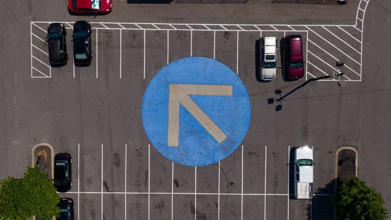 Jakich błędów unikać podczas parkowania przy lotnisku?